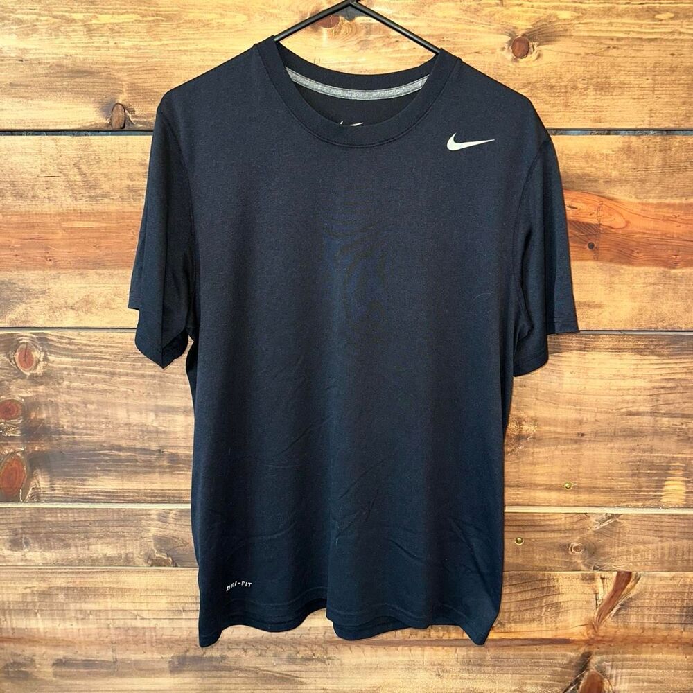 Nike Men's Black T-shirt
